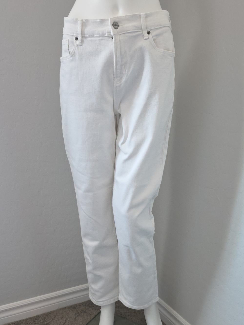 Old Navy Boyfriend Cut White Jeans